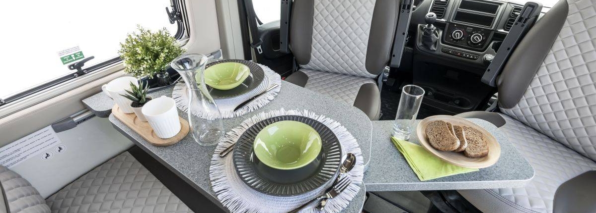 Mobilvetta Admiral: compacte luxe buscamper Mobilvetta Admiral buscamper luxe Italiaans design